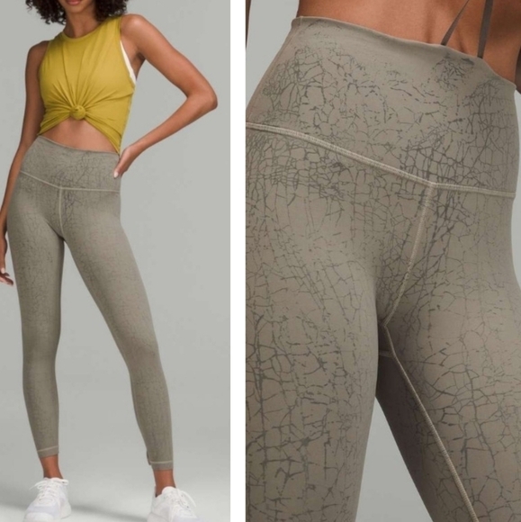 Lululemon Wunder Train High-Rise Tight 25" Thread Dye Rover Black Size 20 - Picture 10 of 10